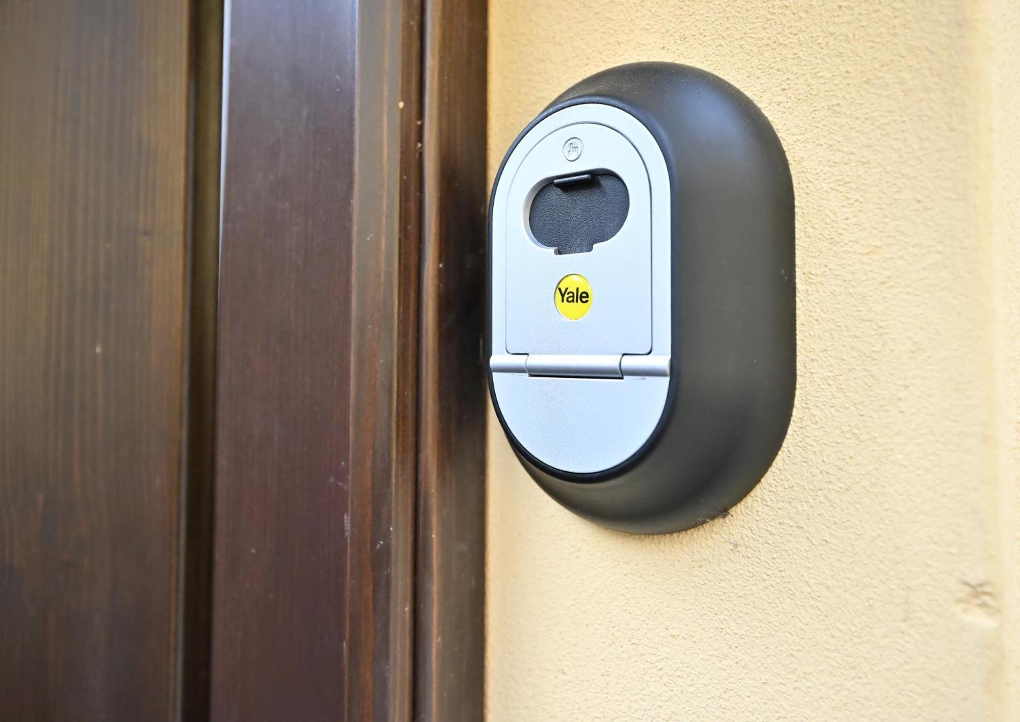 Apartman U Spinaru Trest Ngoại thất bức ảnh